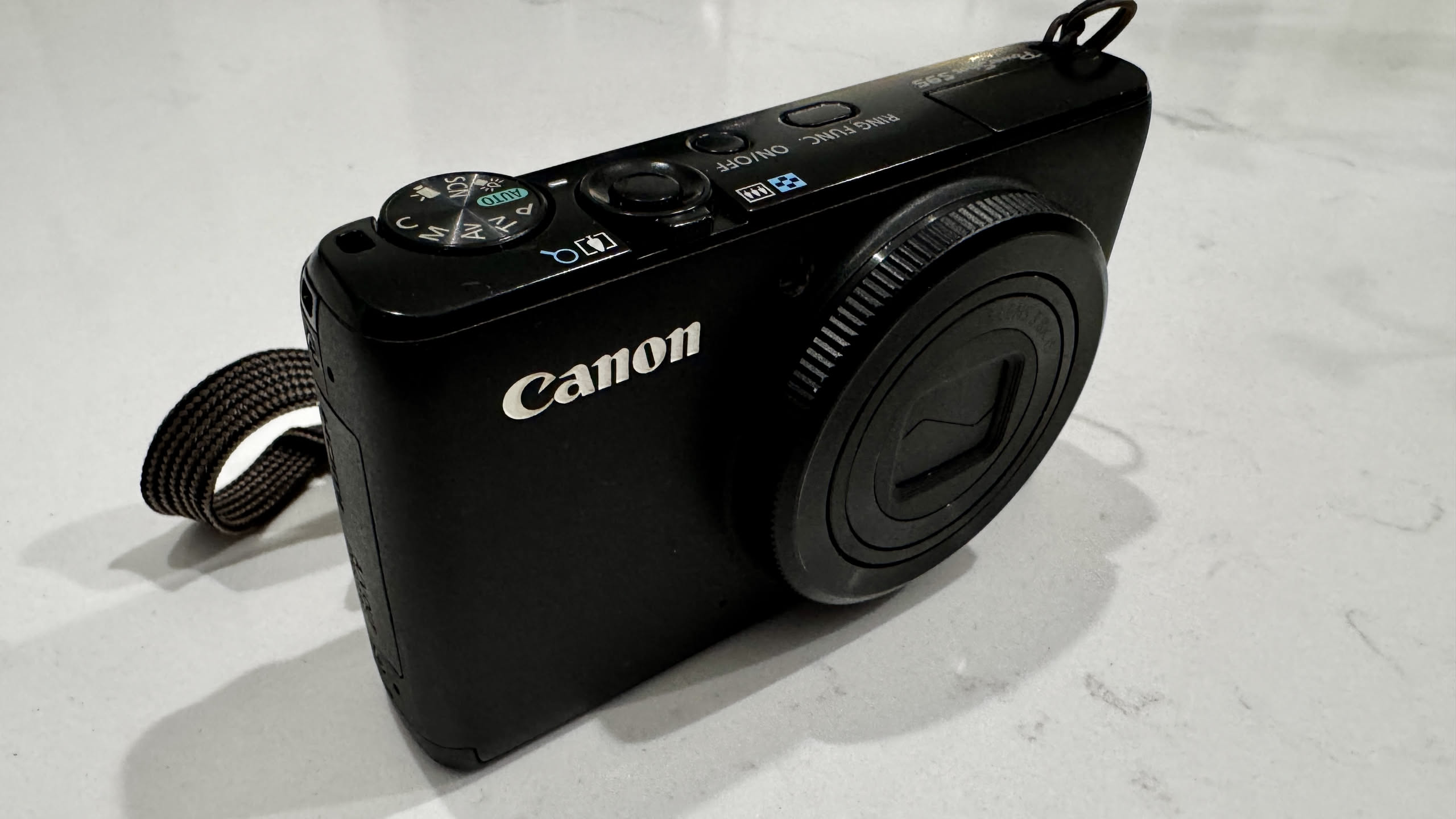 Canon S95